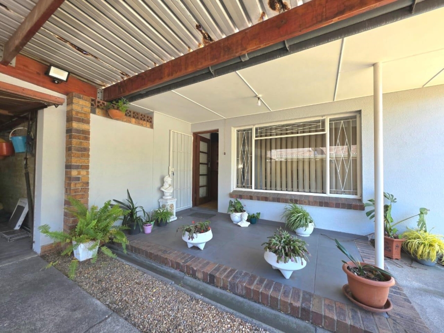 3 Bedroom Property for Sale in Thornton Western Cape